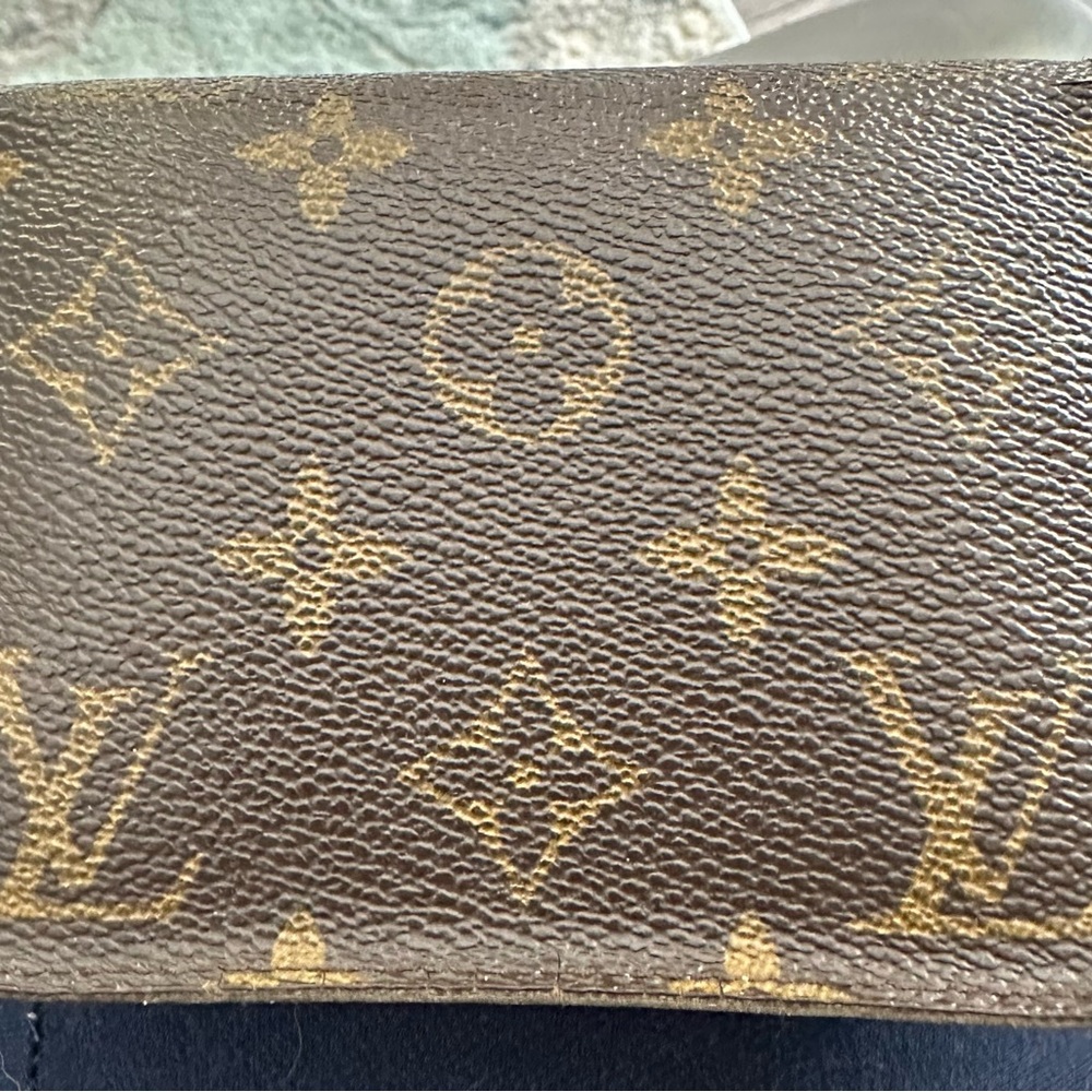 Louis Vuitton vintage bifold wallet